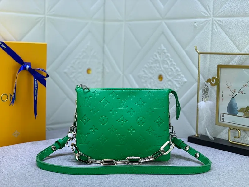 All categories Official website "Brand Women's Bags" Women's Bags 💙 LV Coussin BB handbags made a splash at the 2021 spring and summer fashion show. Monogram embossed puffy sheepskin creates a pillow-shaped structure that brings an edgy edge to a simple design. It can be worn cross-body using the shoulder strap or transformed into a chain baguette bag, or can be carried under the arm. Detailed features 20 x 16