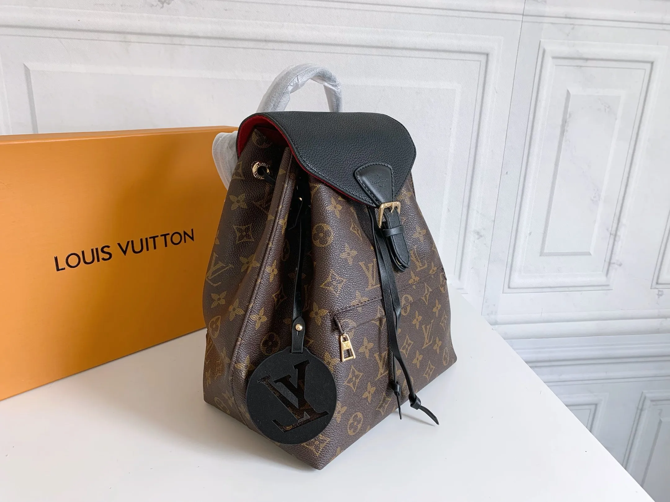 All categories Official website "Brand Women's Bags" Women's Bags 💙 LV 2022 official new LV backpack wholesale 58001600 High quality Size: 27.5-33-14 CM