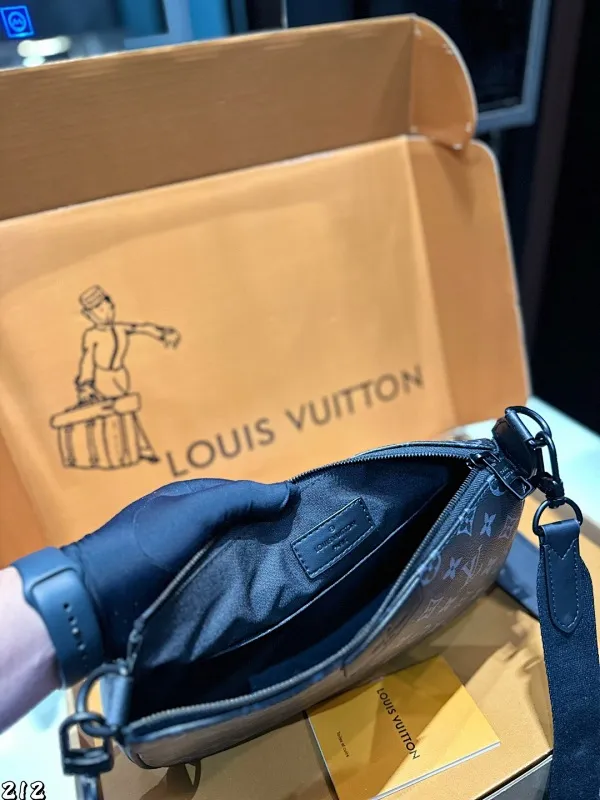 All Categories Official Website "Brand Women's Bags" Women's Bags 💙 LV 2025 New LV Crossbody Bag