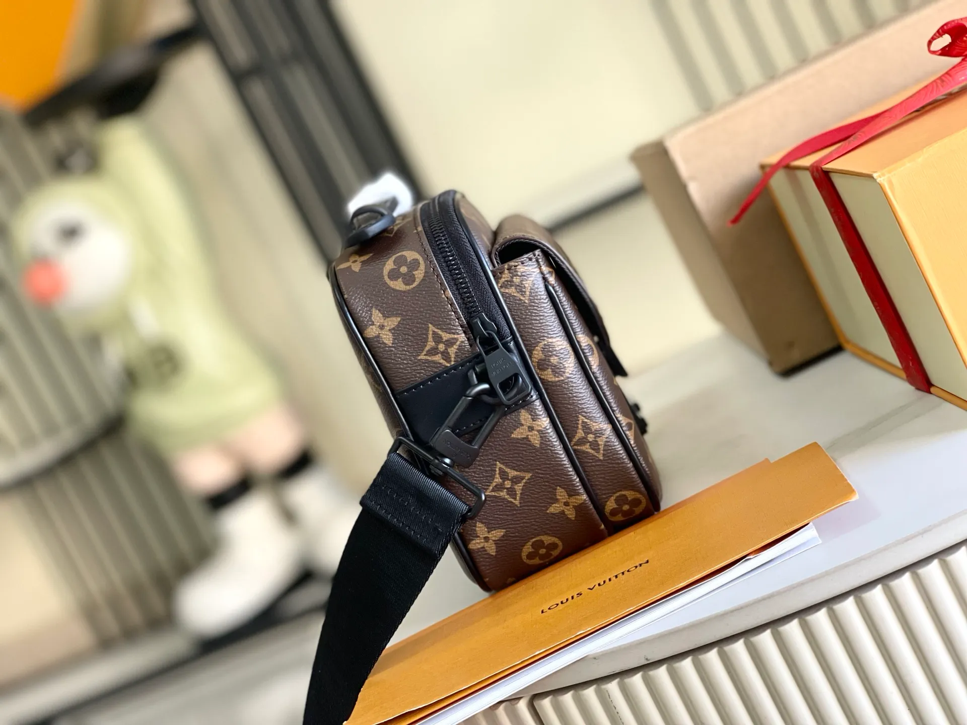 All Categories 💚 Authentic Grade Bags 💚 LV 2026 New LV Top Replica Crossbody Shoulder Bag