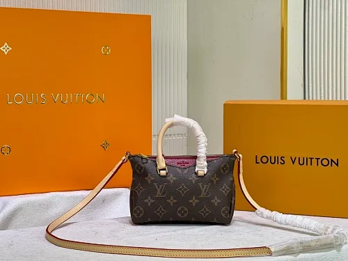 All categories Official website "Brand Women's Bags" Women's Bags 💙 LV 2022 official new LV crossbody bag wholesale 58001300 High quality Size: 16-11-7CM