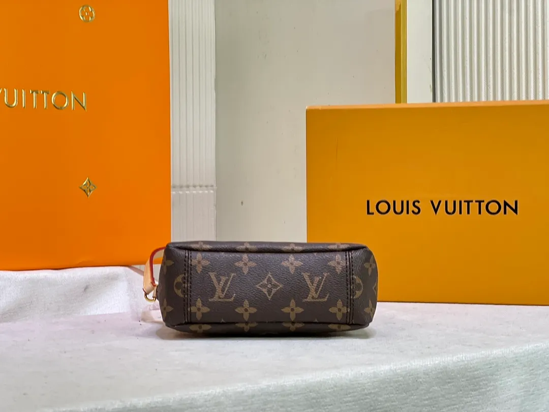 All categories Official website "Brand Women's Bags" Women's Bags 💙 LV 2022 official new LV crossbody bag wholesale 58001300 High quality Size: 16-11-7CM