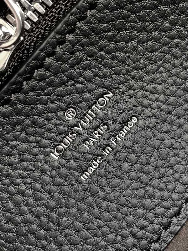 All categories Official website "Brand Women's Bags" Women's Bags 💙 LV 2026 new LV hand-held crossbody bag