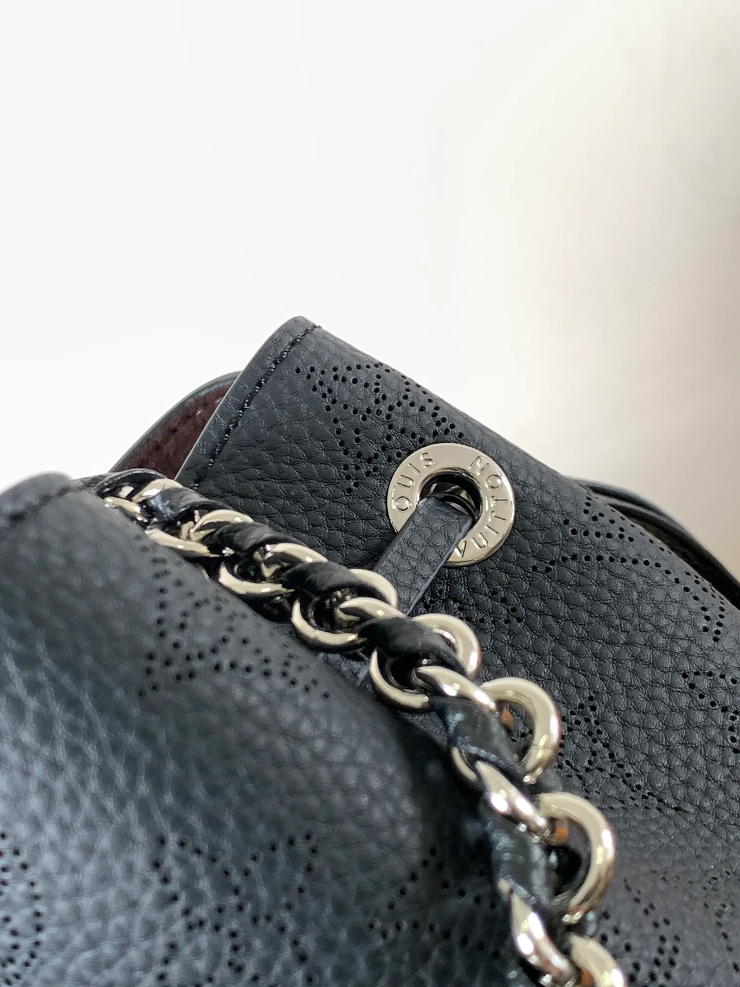 All categories Official website "Brand Women's Bags" Women's Bags 💙 LV 2026 new LV hand-held crossbody bag