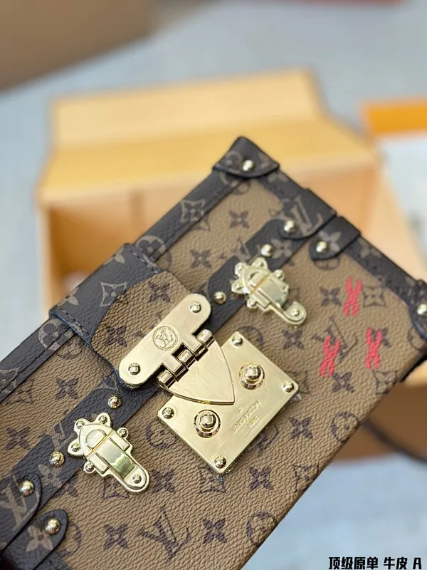 All Categories Official Website "Brand Women's Bags" Women's Bags 💙 LV 2025 New LV Crossbody Bag