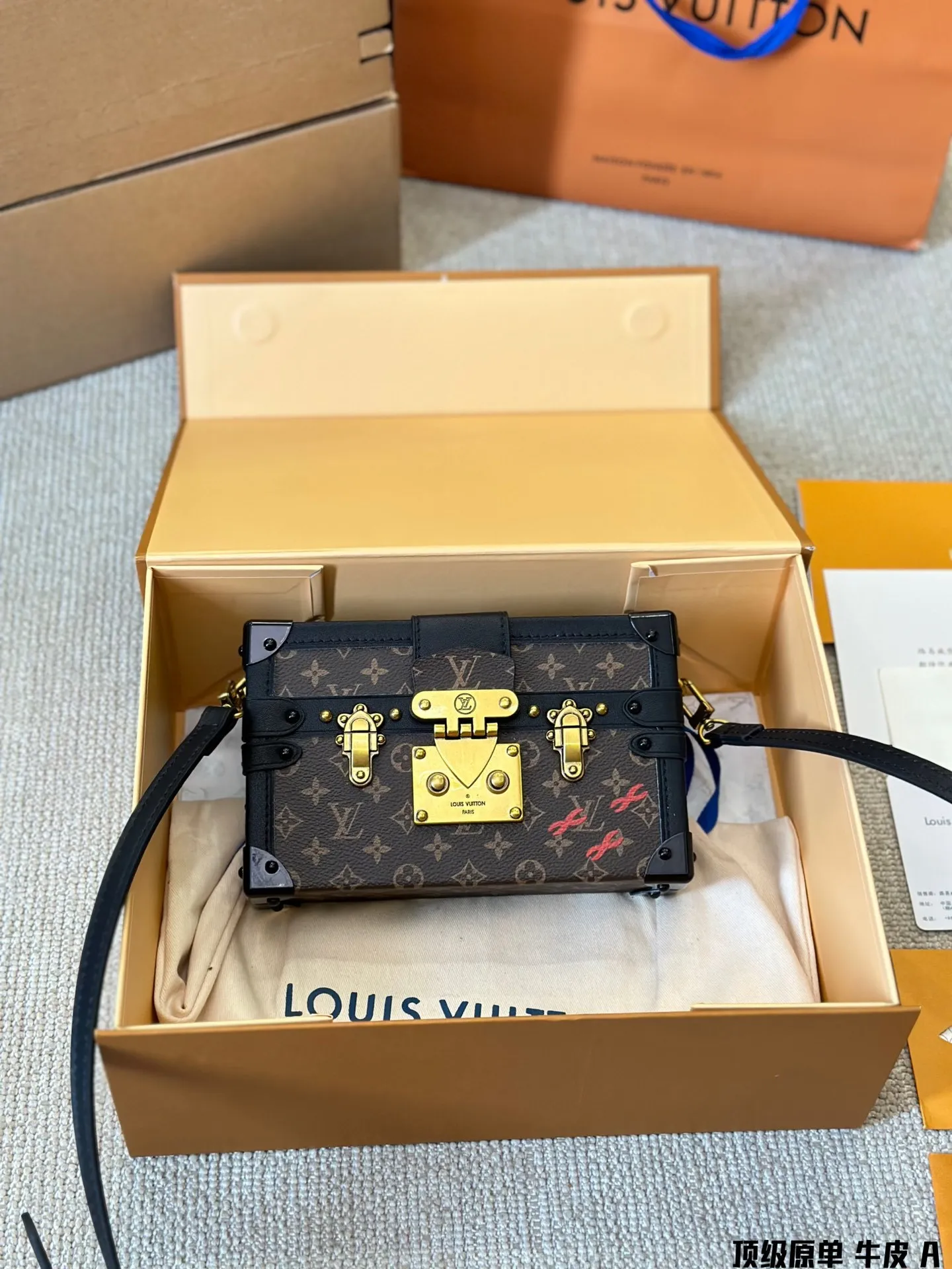 All Categories Official Website "Brand Women's Bags" Women's Bags 💙 LV 2025 New LV Crossbody Bag