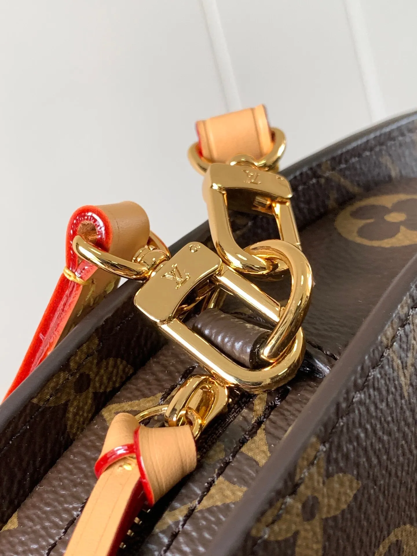 All Categories Official Website "Brand Women's Bags" Women's Bags 💙 LV 2025 New LV Crossbody Bag