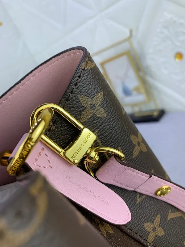 All Categories Official Website "Brand Women's Bags" Women's Bags 💙 LV 2024 New LV Crossbody Bag