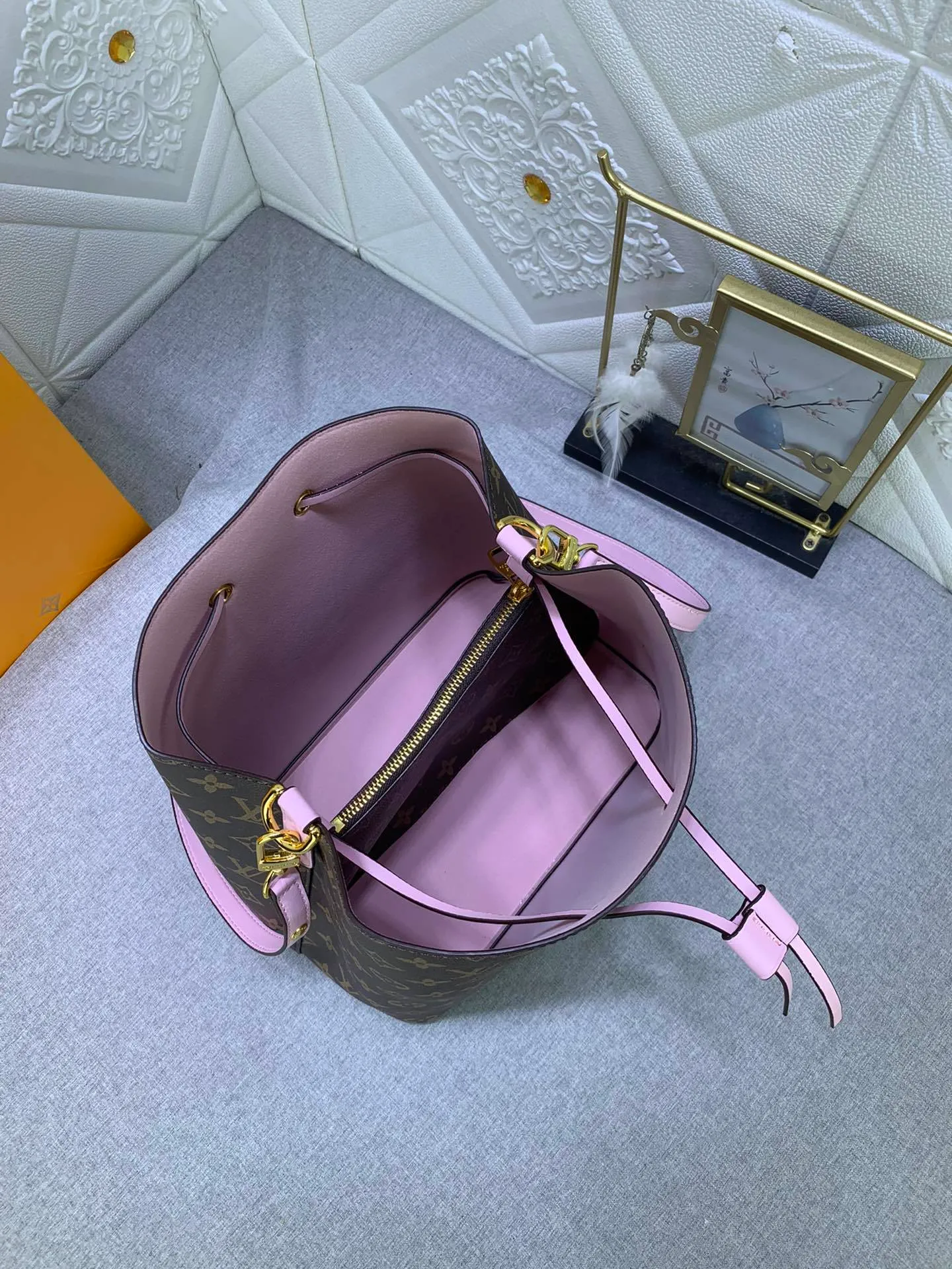 All Categories Official Website "Brand Women's Bags" Women's Bags 💙 LV 2024 New LV Crossbody Bag