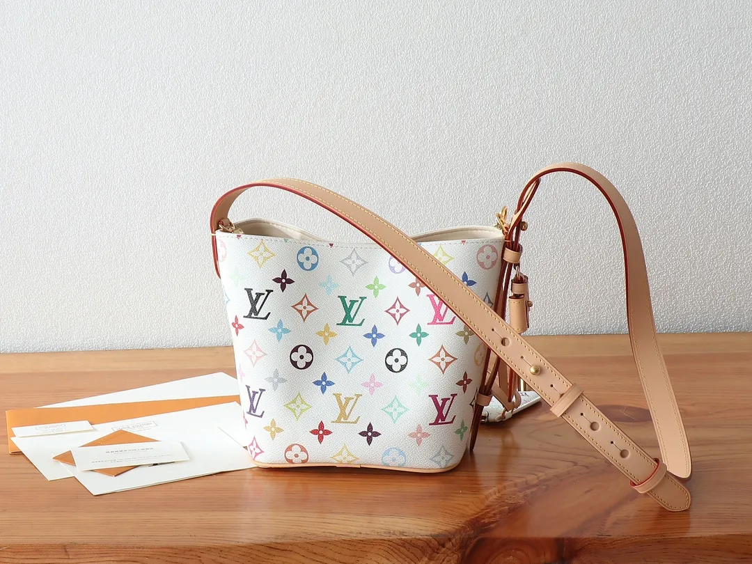 All Categories Official Website "Brand Women's Bags" Women's Bags 💙 LV LV 2026 New Crossbody Shoulder Bag