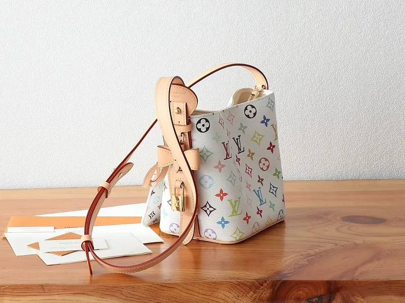 All Categories Official Website "Brand Women's Bags" Women's Bags 💙 LV LV 2026 New Crossbody Shoulder Bag