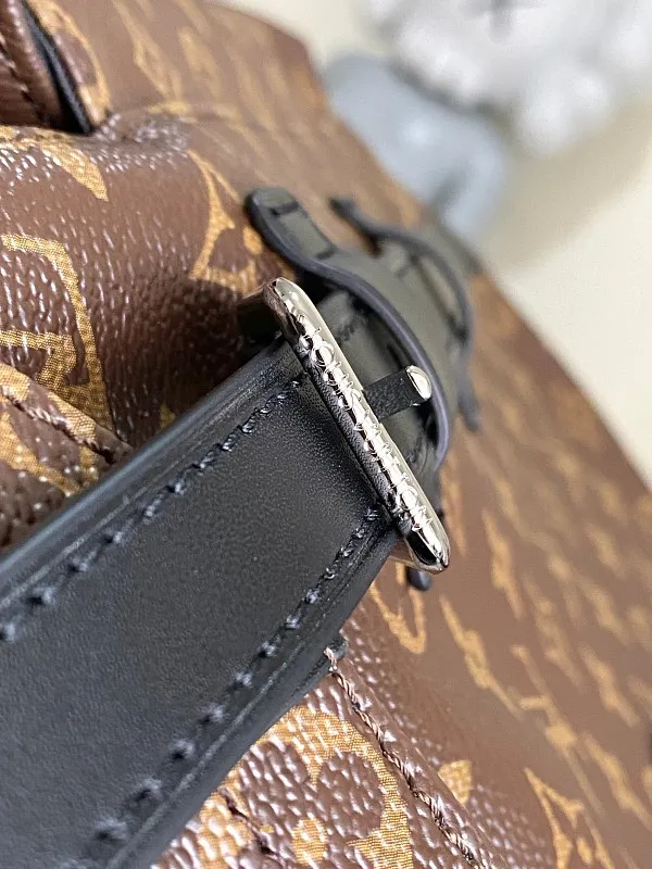 All Categories 💚 Authentic Grade Bags 💚 LV 2026 New LV Backpack Luxury Replica Large Capacity