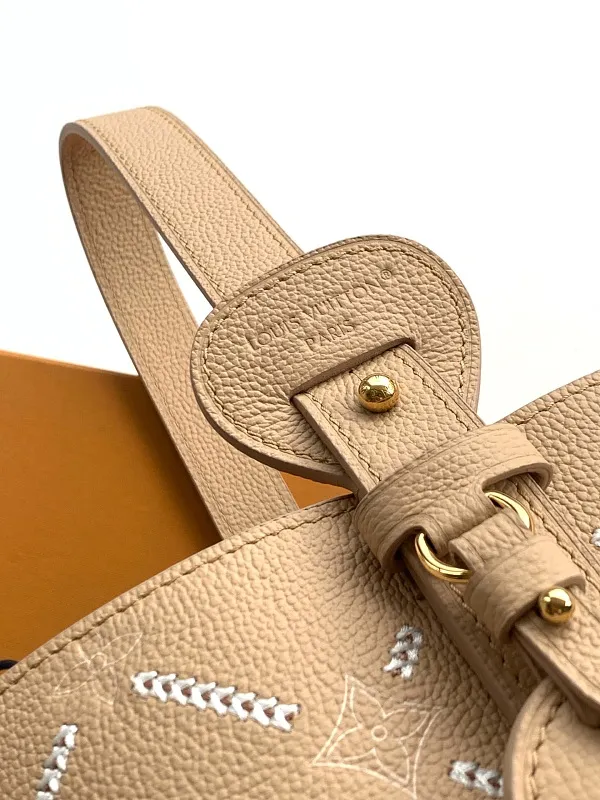 All Categories Official Website "Brand Women's Bags" Women's Bags 💙 LV 2026 New LV Crossbody Bag