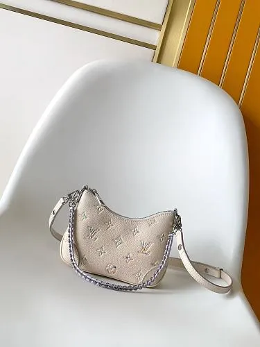 All categories Official website "Brand Women's Bags" Women's Bags 💙 LV LV2026 new crossbody bag