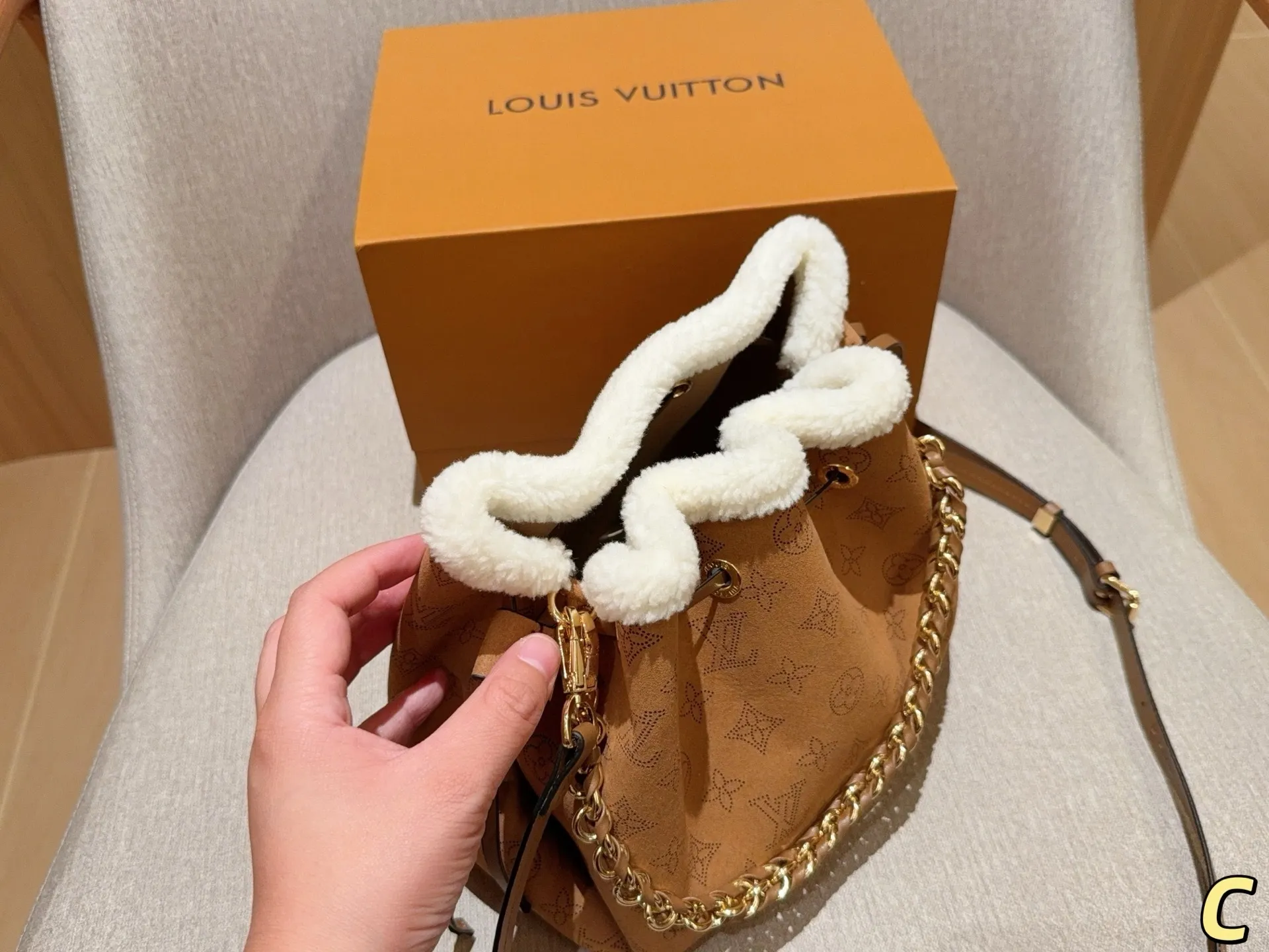 All Categories Official Website "Brand Women's Bags" Women's Bags 💙 LV 2025 New LV Crossbody Bag