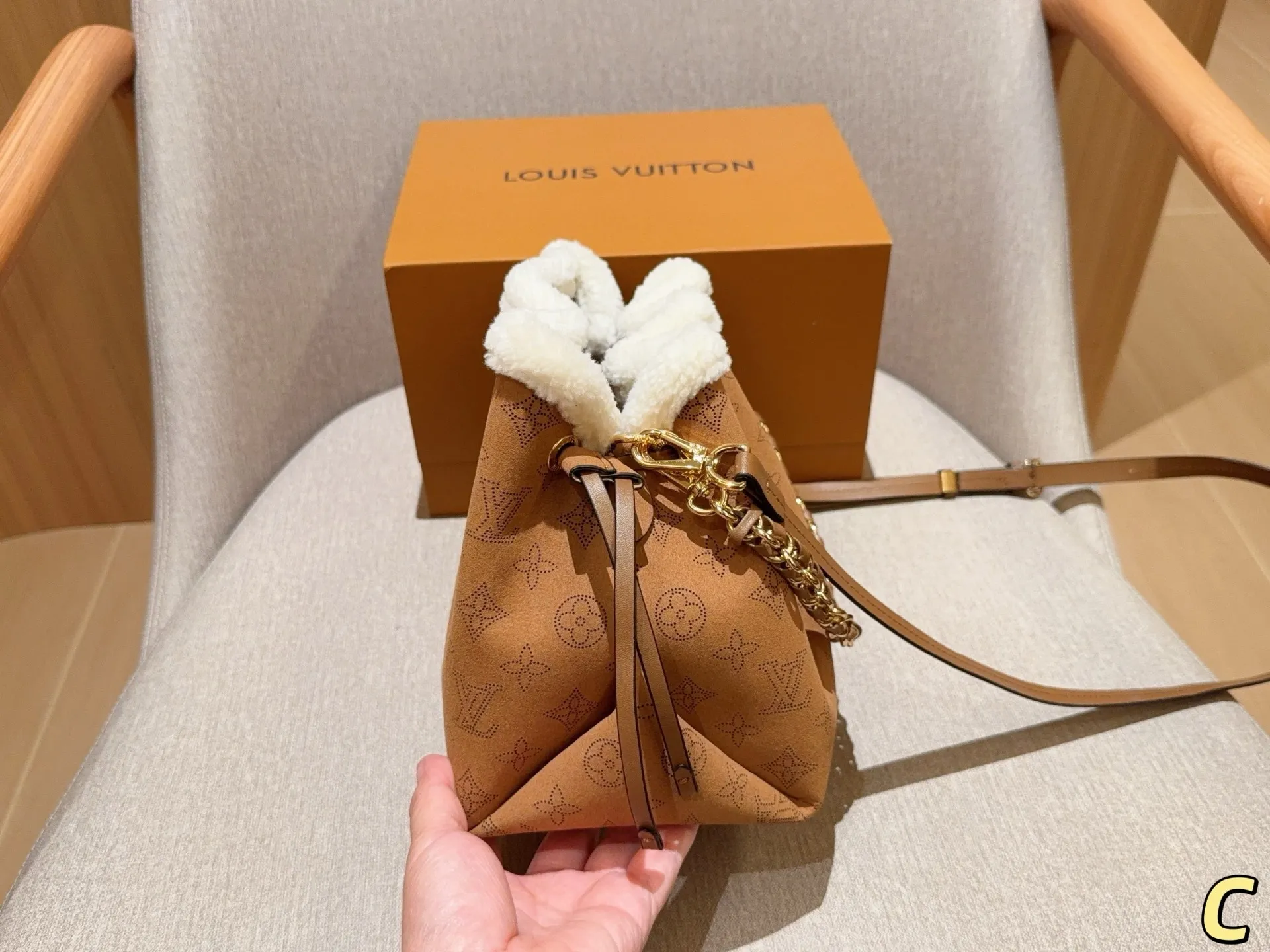 All Categories Official Website "Brand Women's Bags" Women's Bags 💙 LV 2025 New LV Crossbody Bag
