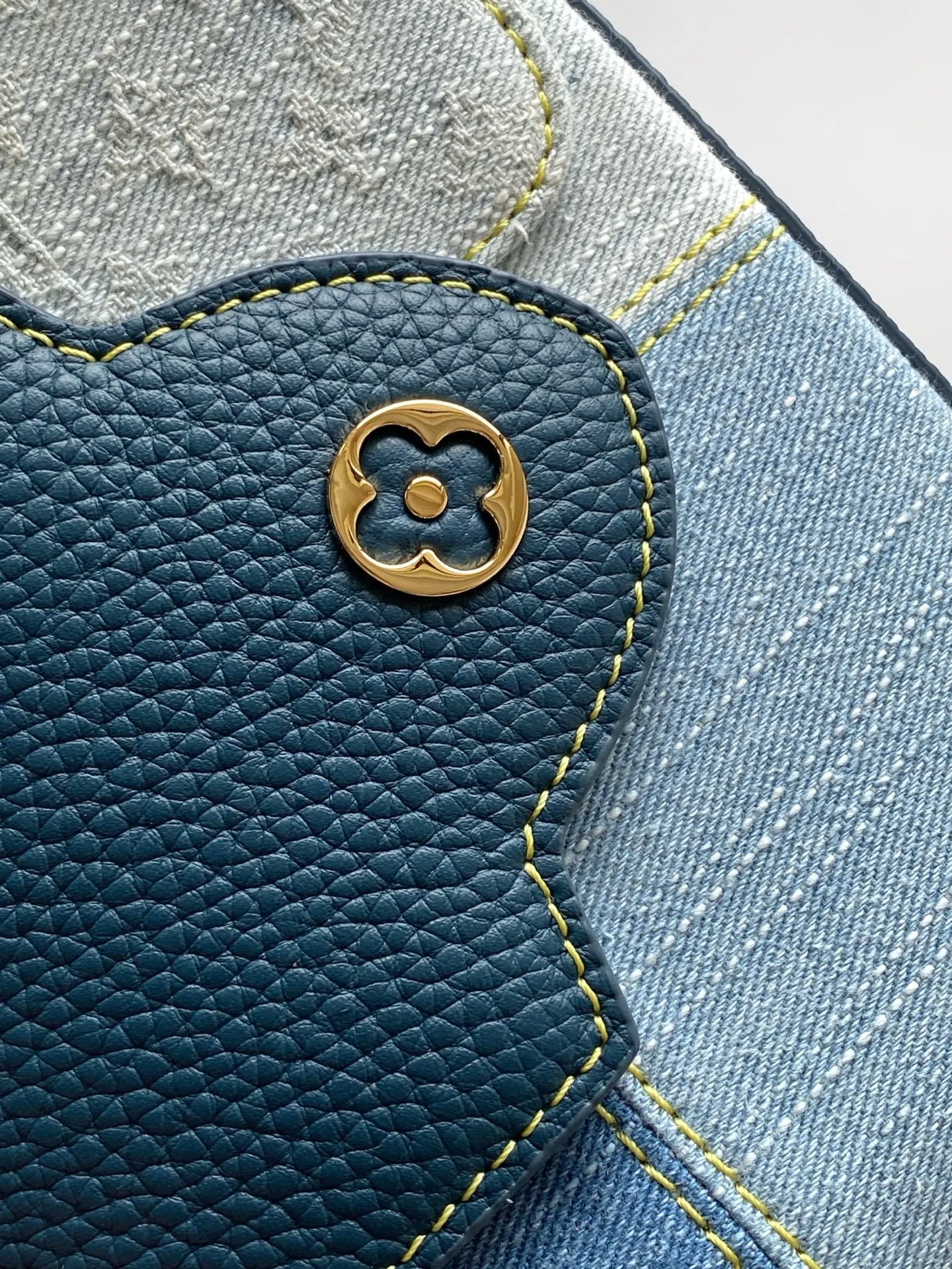 All Categories Official Website "Brand Women's Bags" Women's Bags 💙 LV 2026 Official Website New LV Crossbody Bag