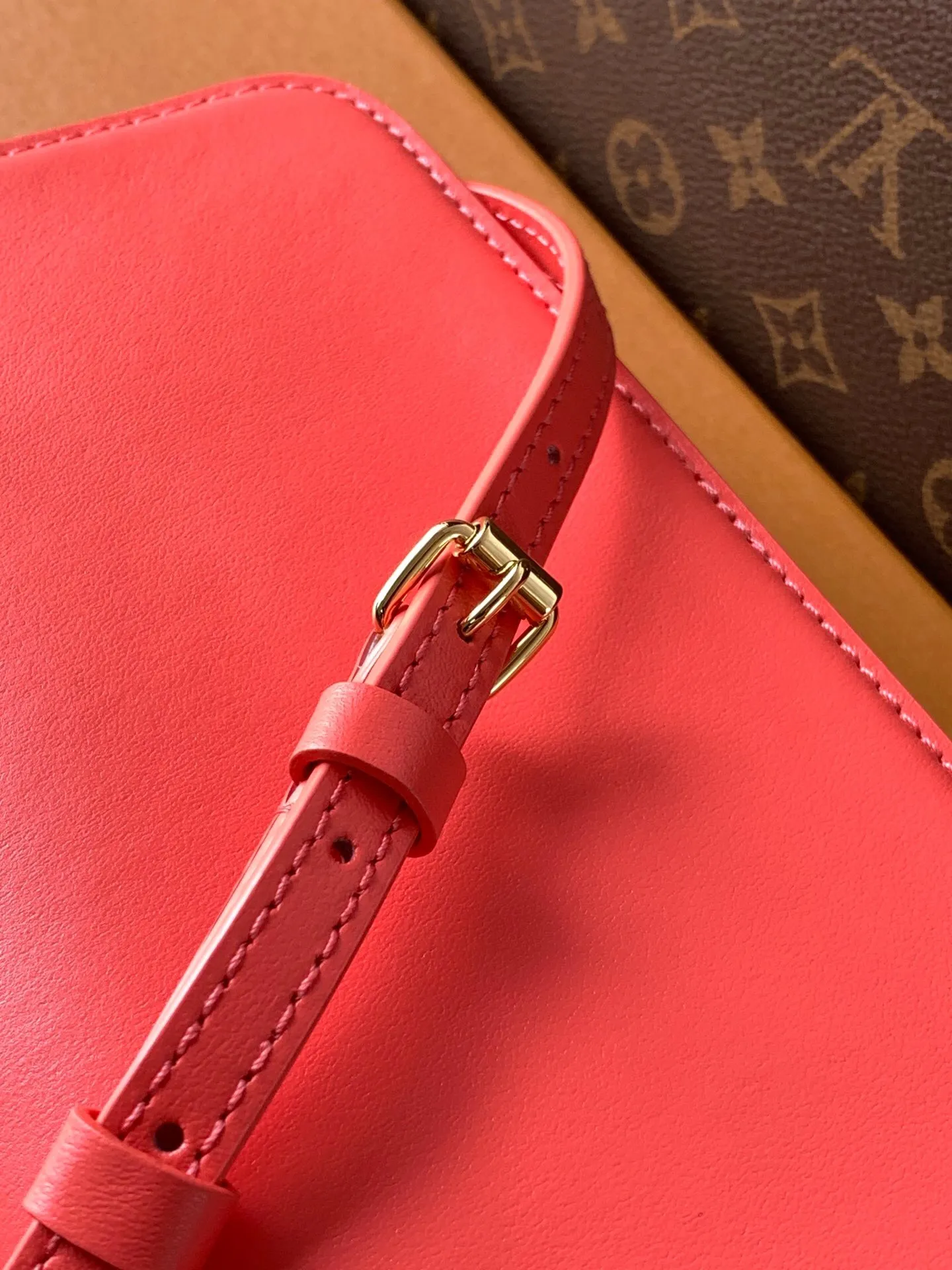 All Categories Official Website "Brand Women's Bags" Women's Bags 💙 LV 2025 New LV Crossbody Bag
