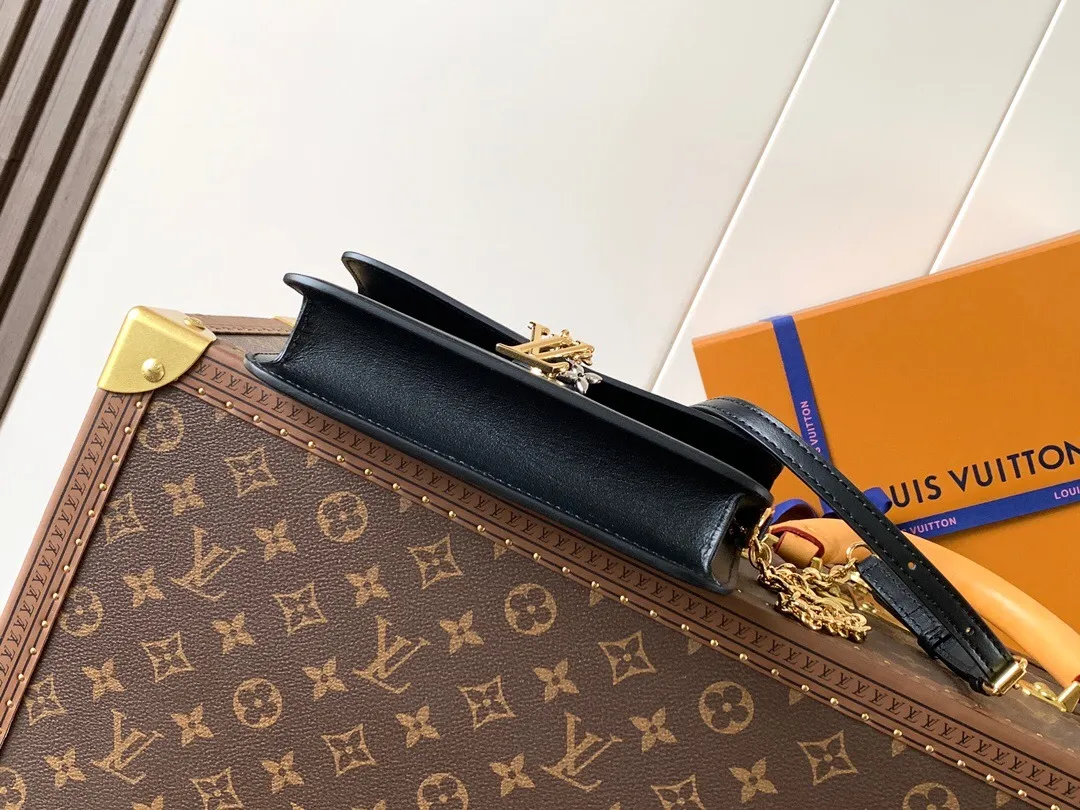 All Categories Official Website "Brand Women's Bags" Women's Bags 💙 LV 2025 New LV Crossbody Bag