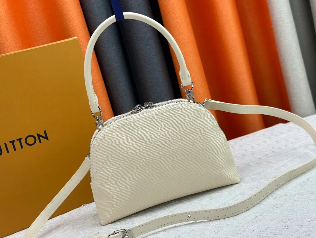 All Categories Official Website "Brand Women's Bags" Women's Bags 💙 LV 2024 New LV Crossbody Bag