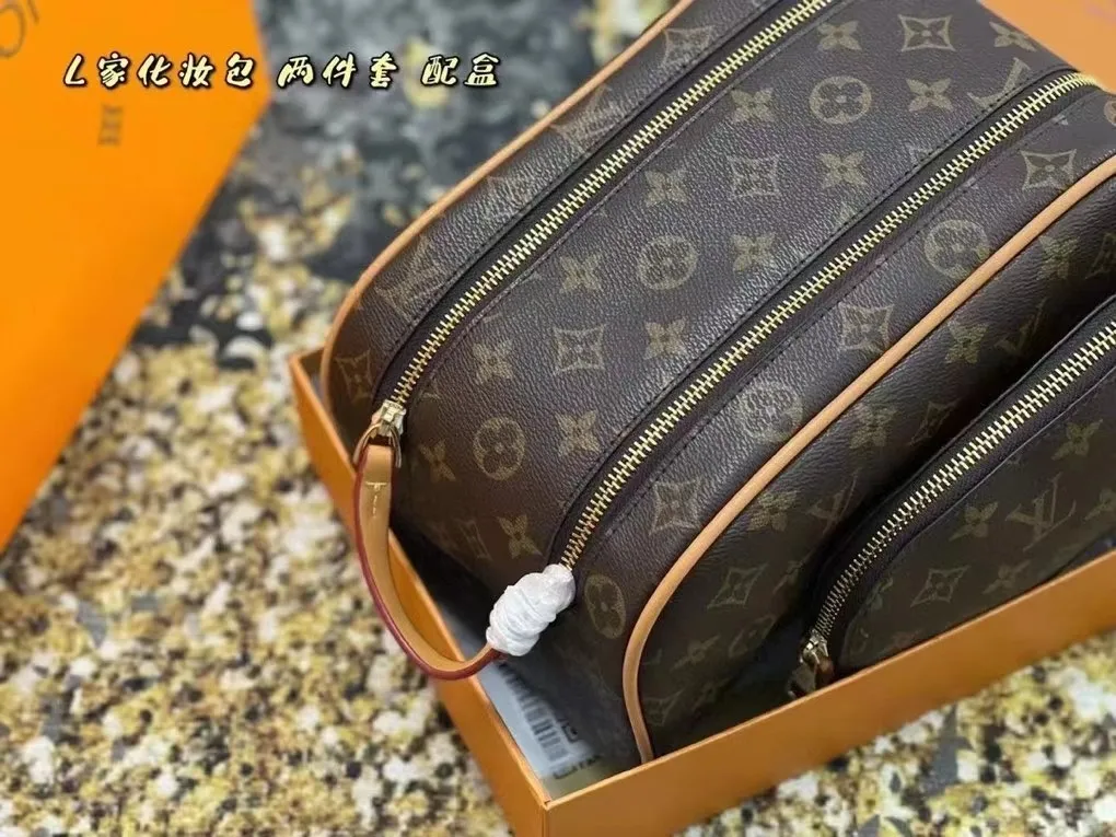 All categories Official website "Brand Women's Bags" Women's Bags 💙 LV fine imitation LV, high imitation LV bags, LV handbags, 2023 official latest version LV cosmetic bag, LV bag factory, recommended bags, size: 27-14-15.5CM