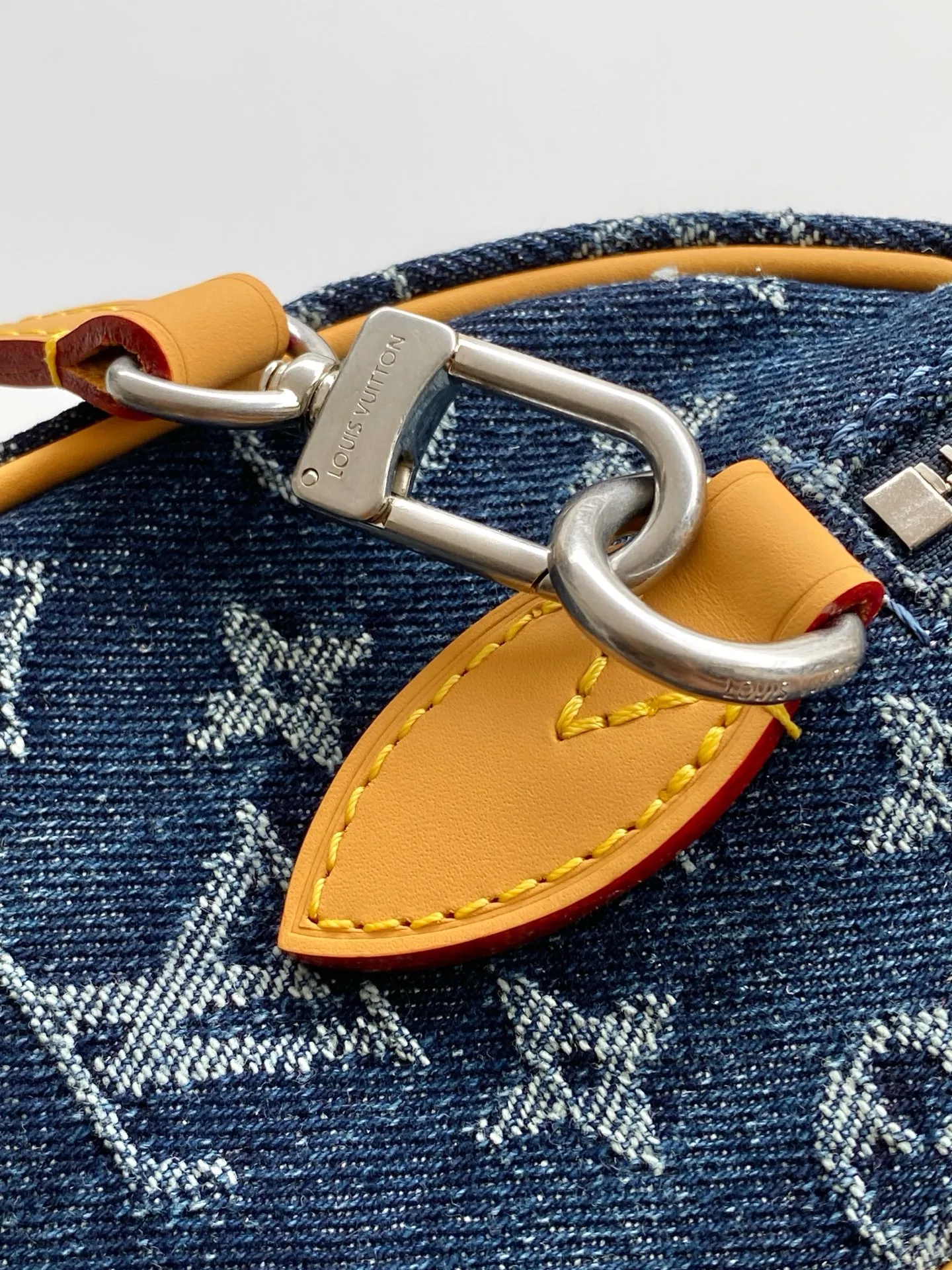 All Categories Official Website "Brand Women's Bags" Women's Bags 💙 LV 2026 New LV Crossbody Bag