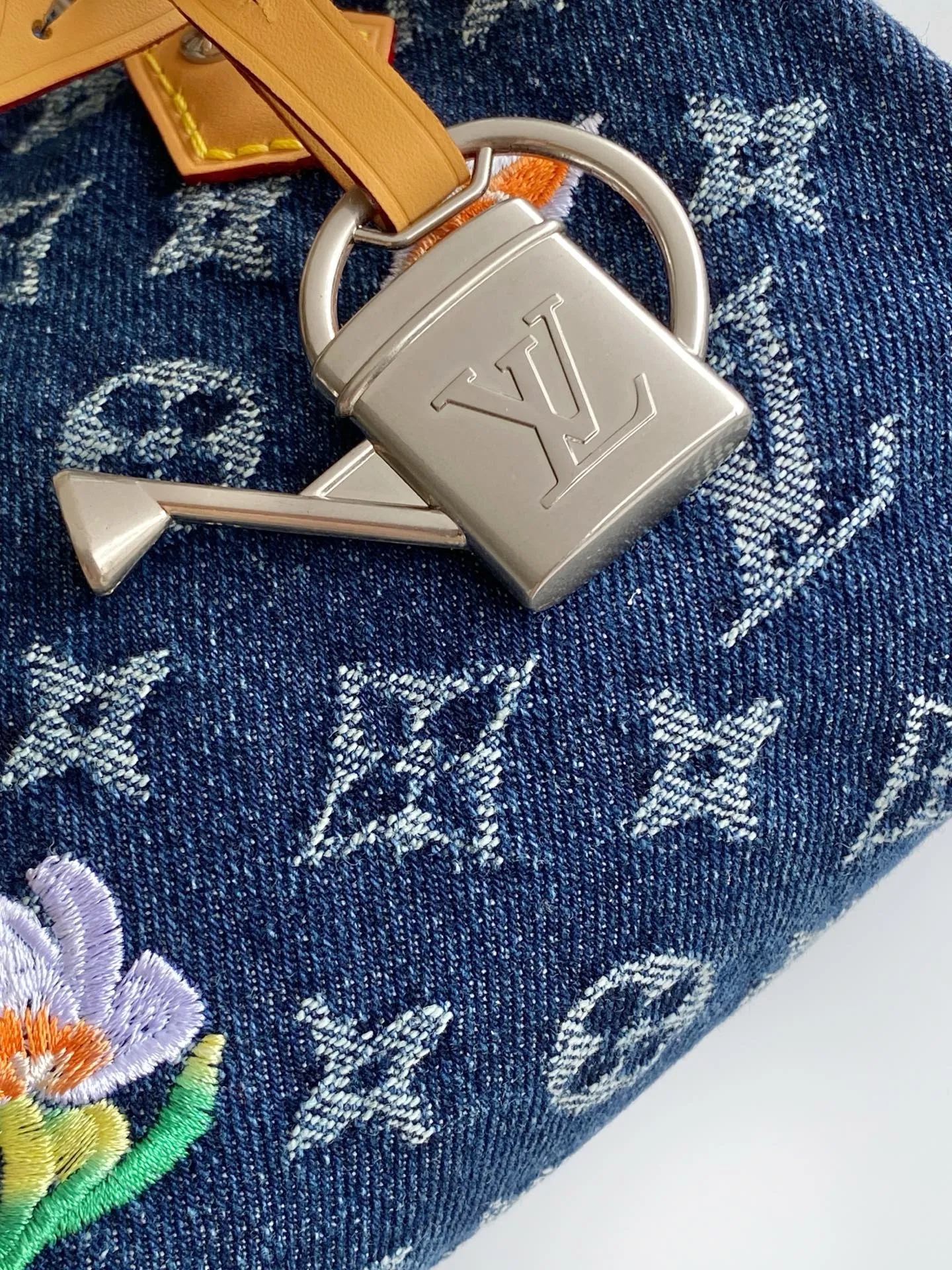 All Categories Official Website "Brand Women's Bags" Women's Bags 💙 LV 2026 New LV Crossbody Bag
