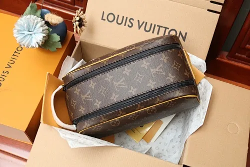 All Categories Official Website "Brand Women's Bags" Women's Bags 💙 LV 2024 New LV Cosmetic Bag