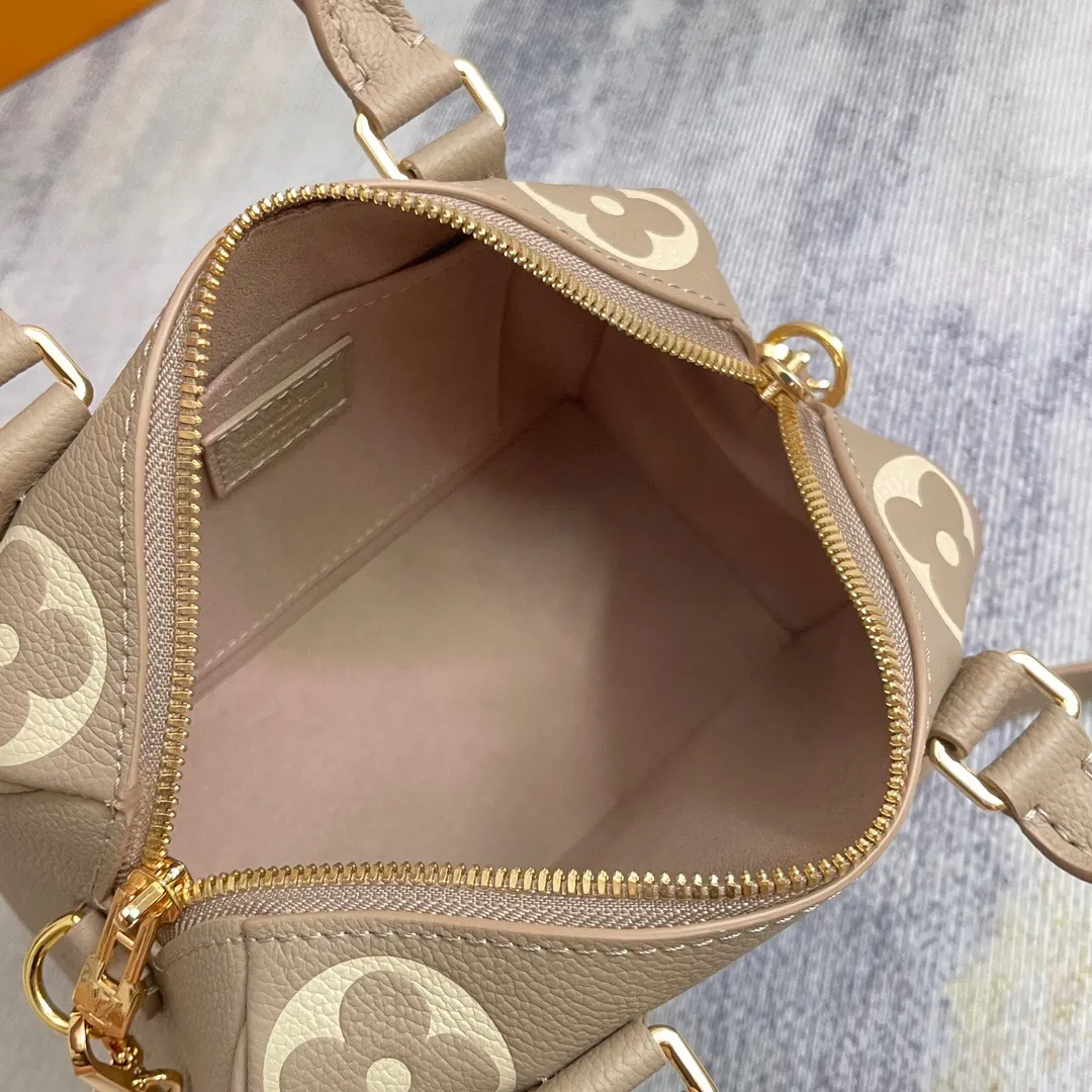 All Categories Official Website "Brand Women's Bags" Women's Bags 💙 LV 2025 New LV Crossbody Bag