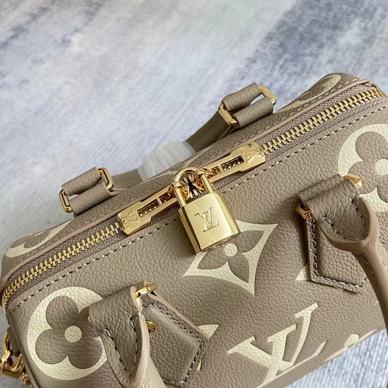 All Categories Official Website "Brand Women's Bags" Women's Bags 💙 LV 2025 New LV Crossbody Bag