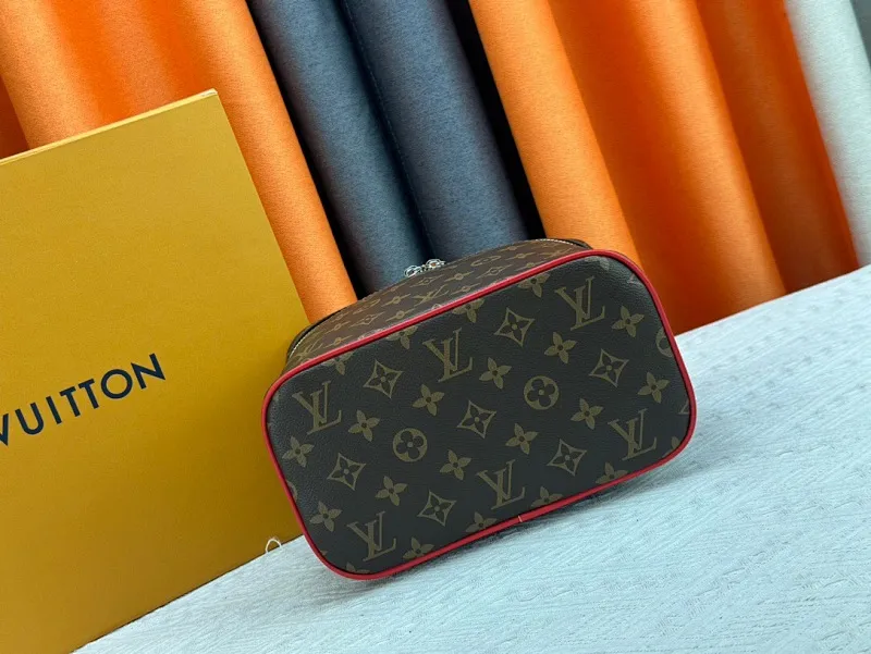All Categories Official Website "Brand Women's Bags" Women's Bags 💙 LV 2024 New LV Cosmetic Bag