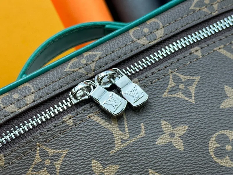 All Categories Official Website "Brand Women's Bags" Women's Bags 💙 LV 2024 New LV Cosmetic Bag