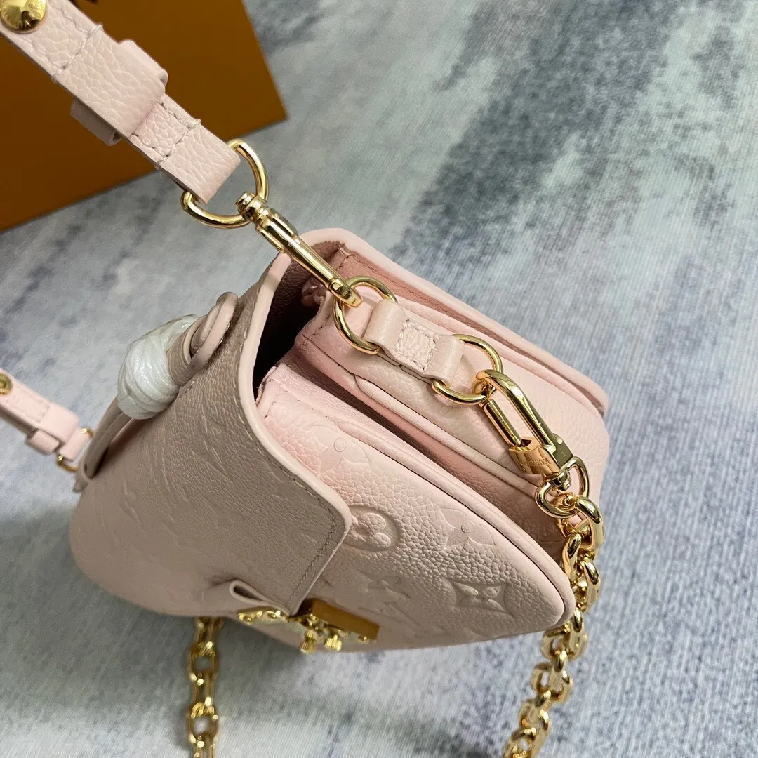 All Categories Official Website "Brand Women's Bags" Women's Bags 💙 LV 2025 New LV Crossbody Bag