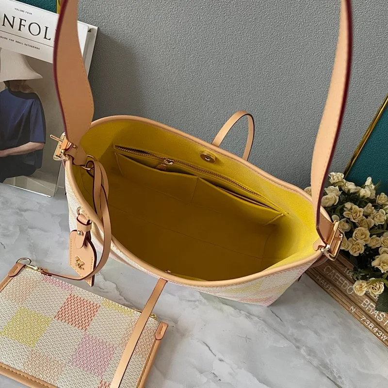 All Categories Official Website "Brand Women's Bags" Women's Bags 💙 LV 2024 New LV Crossbody Bag