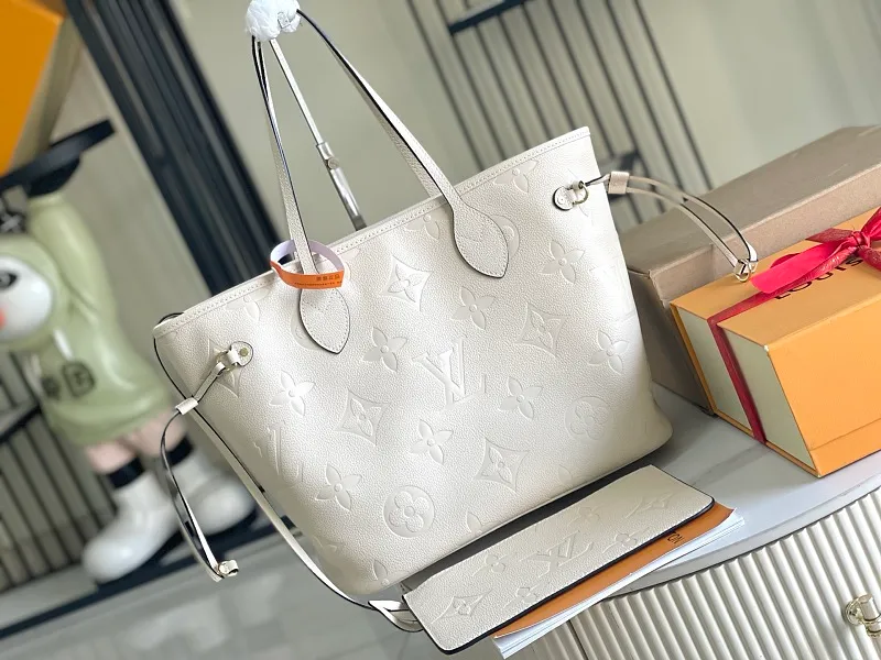 All categories 💚 Authentic bags 💚 LV 2026 new LV top replica hand shoulder bag