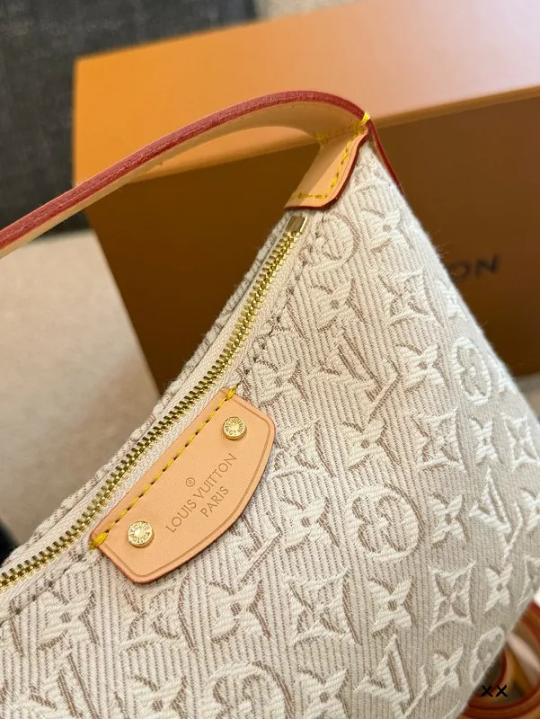 All Categories Official Website "Brand Women's Bags" Women's Bags 💙 LV 2026 New LV Crossbody Bag