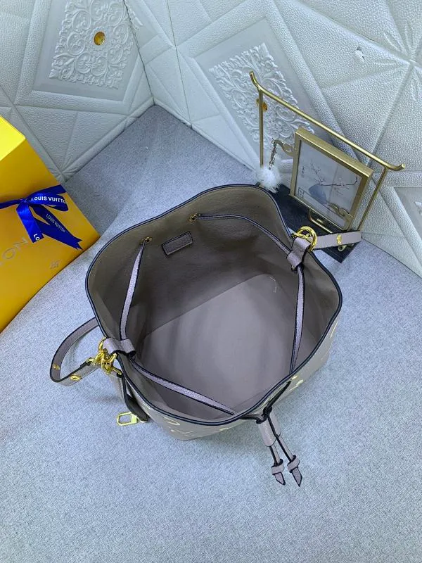 All Categories Official Website "Brand Women's Bags" Women's Bags 💙 LV 2023 New LV Bucket Bag
