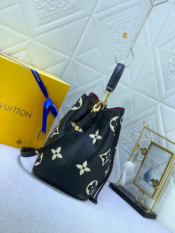 All Categories Official Website "Brand Women's Bags" Women's Bags 💙 LV 2023 New LV Bucket Bag