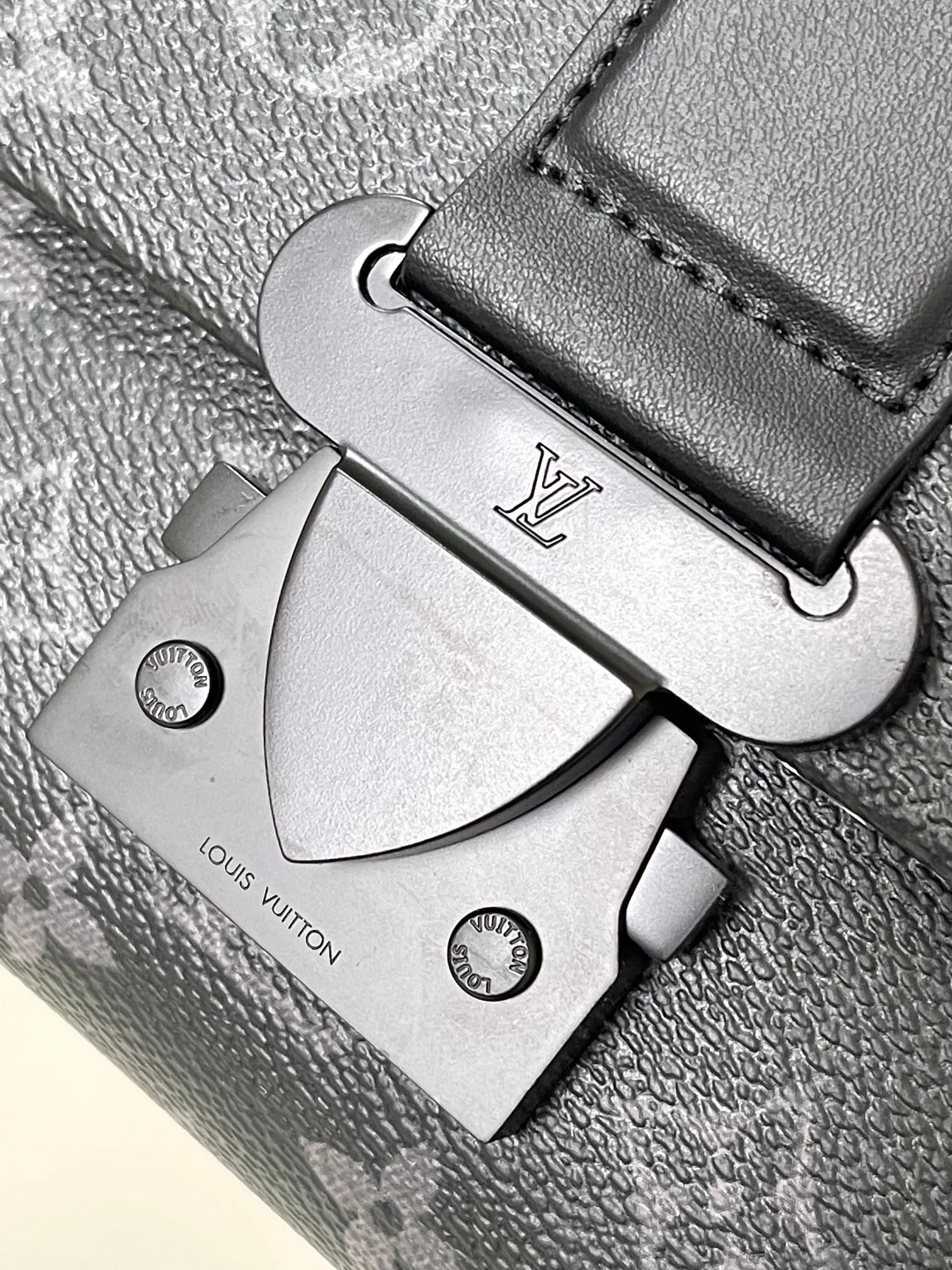 All Categories Official Website "Brand Women's Bags" Women's Bags 💙 LV 2026 New LV Crossbody Bag