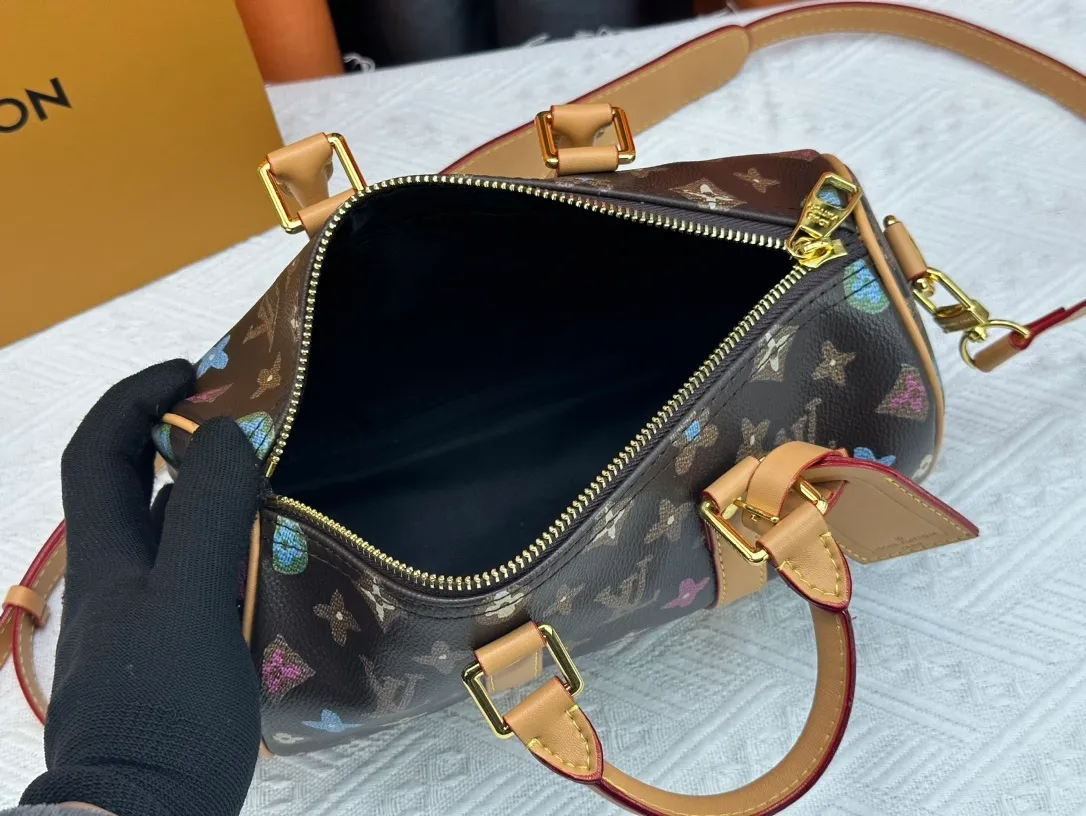 All Categories Official Website "Brand Women's Bags" Women's Bags 💙 LV 2024 New LV Crossbody Bag