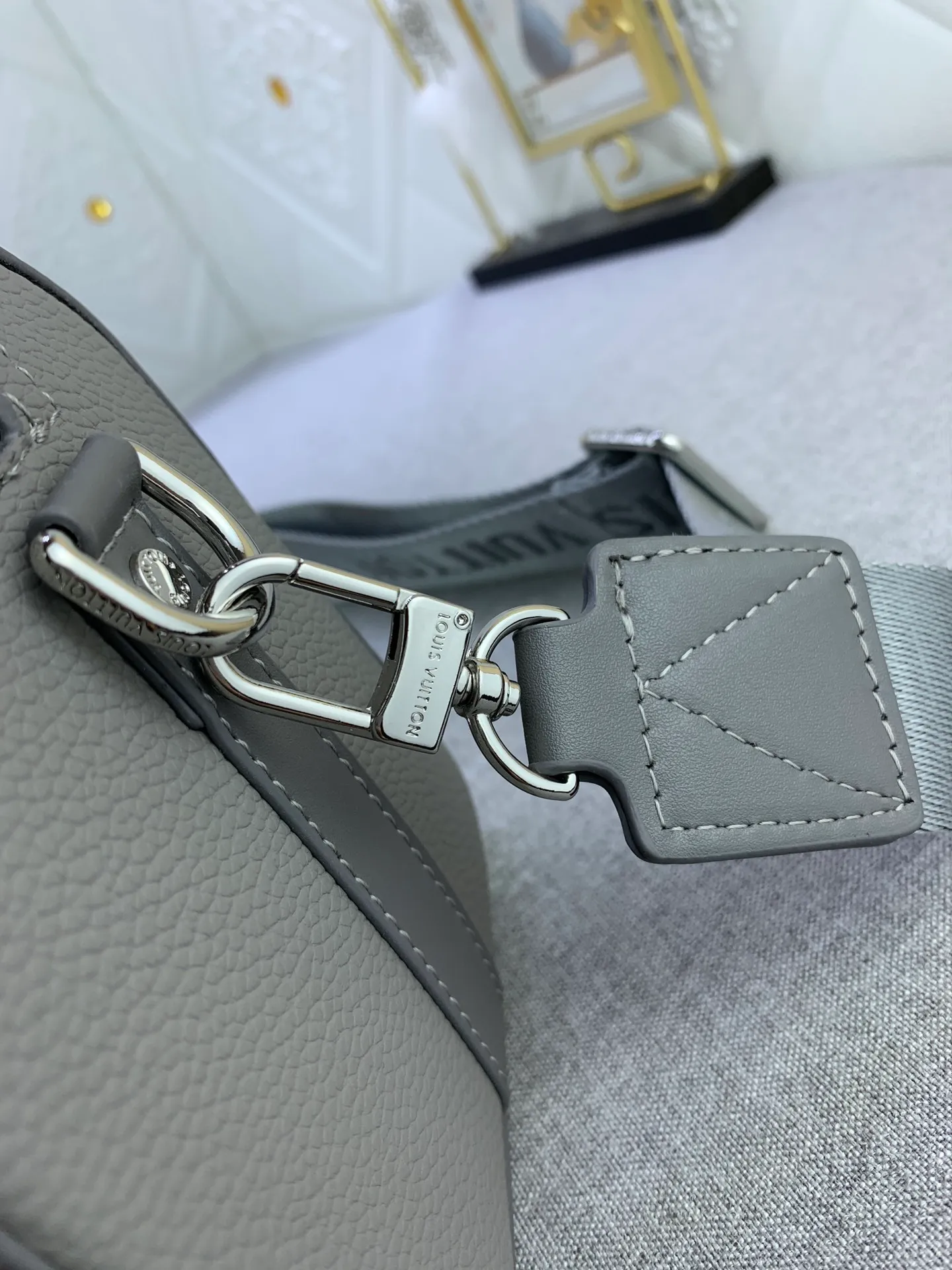 All categories Official website "Brand Women's Bags" Women's Bags 💙 LV replica LV, fine imitation LV bags, LV handbags, 2023 official latest version LV cowhide leather travel bag, bag factory, original material, size: 27-17-13CM