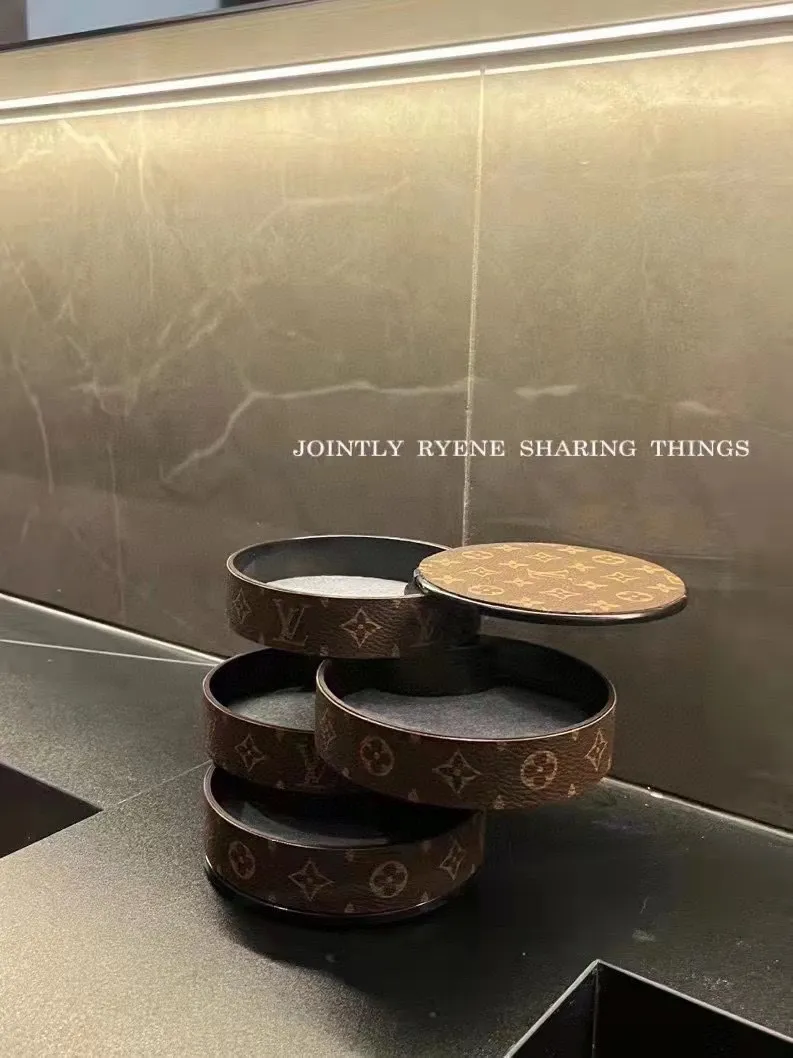 All categories Official website "Brand Women's Bags" Women's Bags 💙 LV 2022 Official New LV Jewelry Storage Box Wholesale 58001500 High Quality Size: 10-10CM