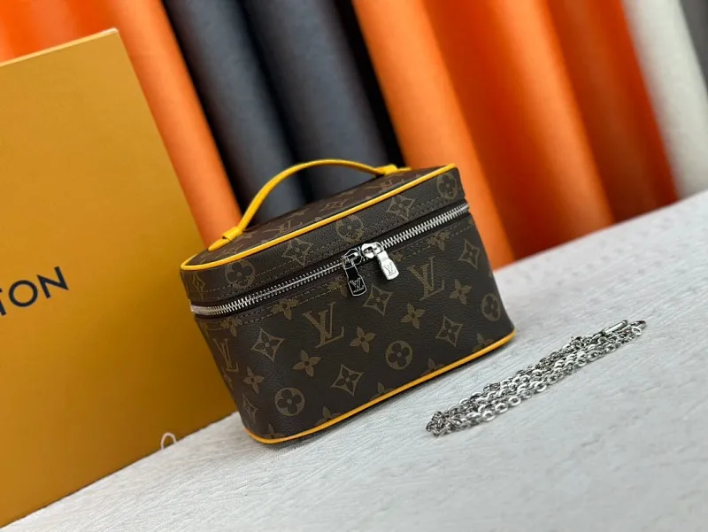 All Categories Official Website "Brand Women's Bags" Women's Bags 💙 LV 2024 New LV Cosmetic Bag
