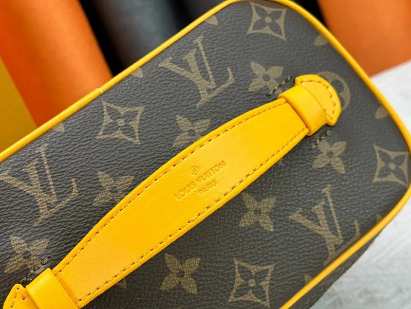 All Categories Official Website "Brand Women's Bags" Women's Bags 💙 LV 2024 New LV Cosmetic Bag