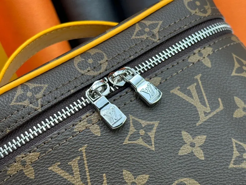 All Categories Official Website "Brand Women's Bags" Women's Bags 💙 LV 2024 New LV Cosmetic Bag
