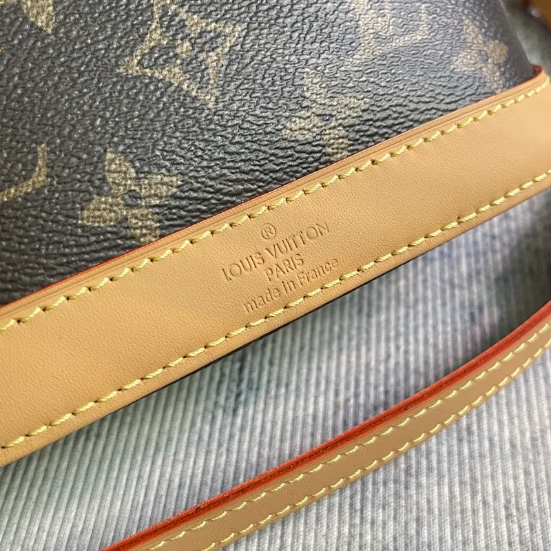 All Categories Official Website "Brand Women's Bags" Women's Bags 💙 LV 2026 New LV Crossbody Bag