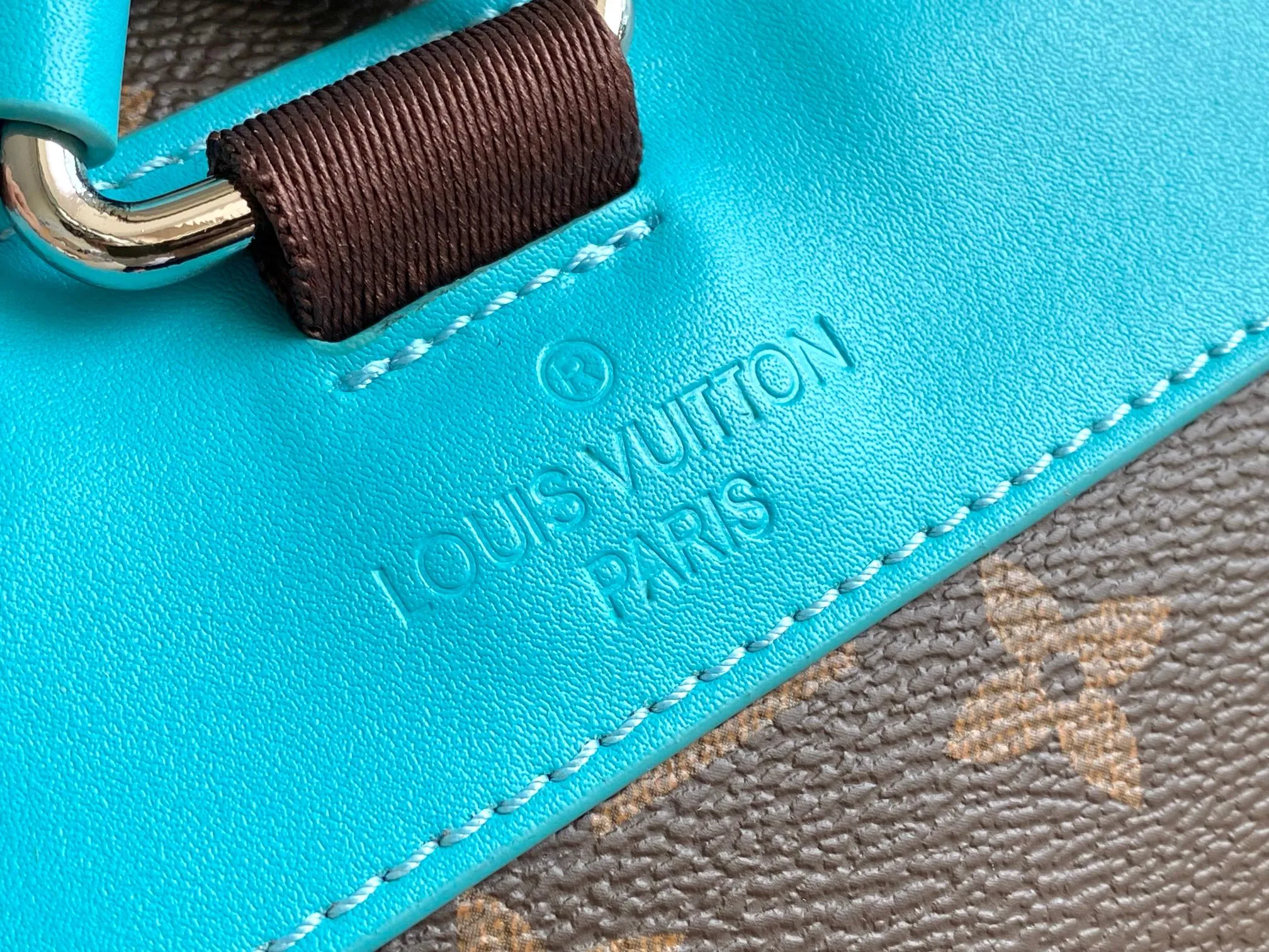 All categories 💚 Authentic bags 💚 LV LV classic backpack
