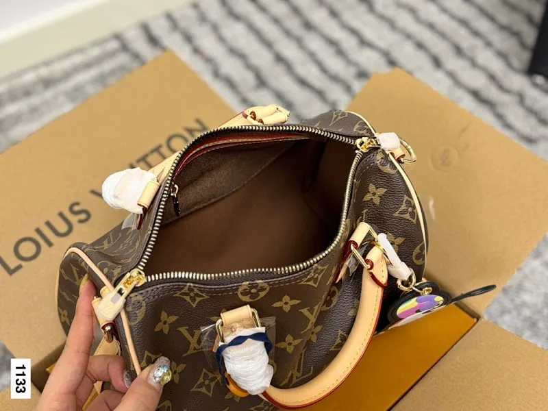 All Categories Official Website "Brand Women's Bags" Women's Bags 💙 LV 2025 New LV Crossbody Bag