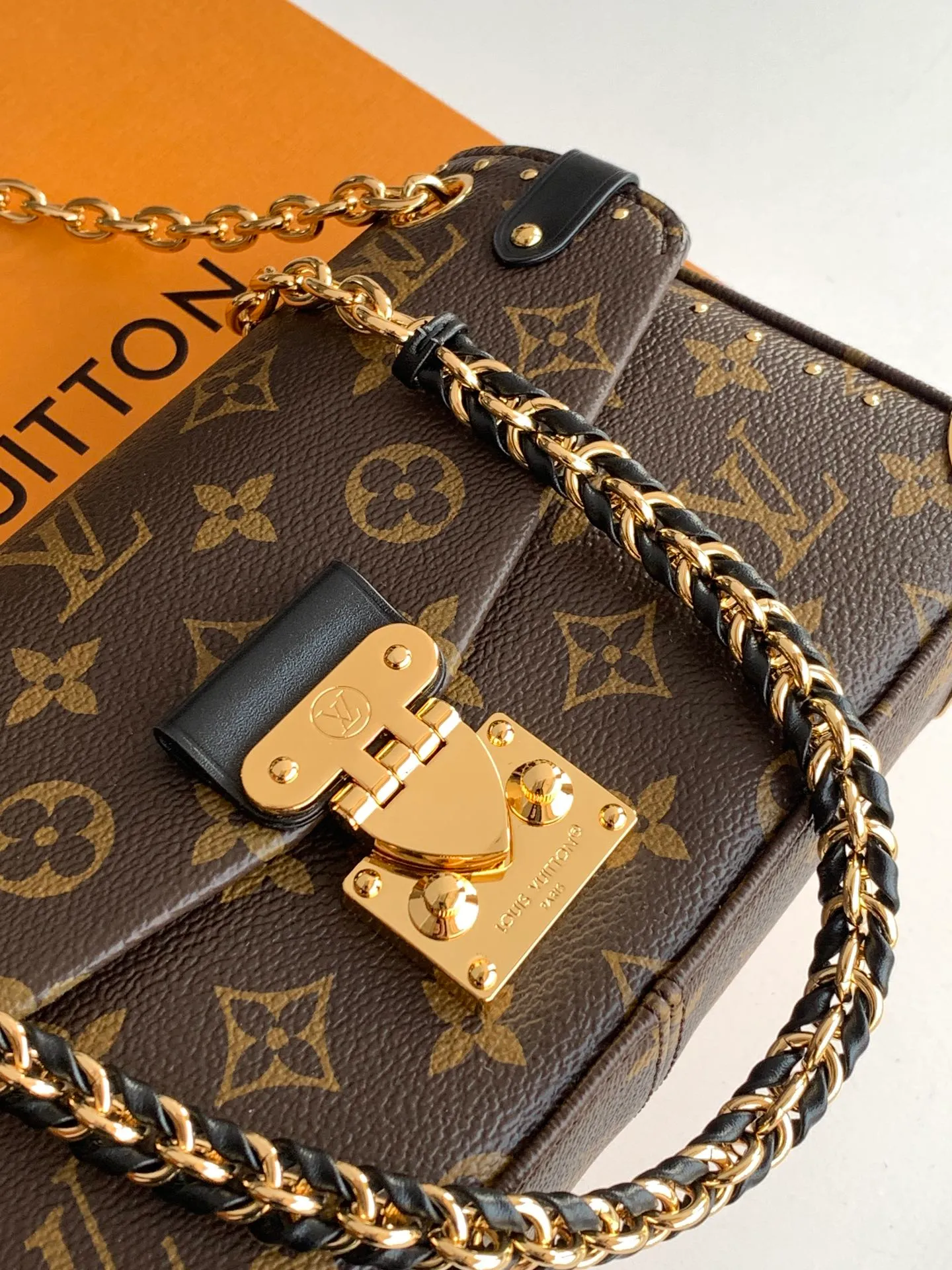 All Categories Official Website "Brand Women's Bags" Women's Bags 💙 LV 2026 New LV Crossbody Bag