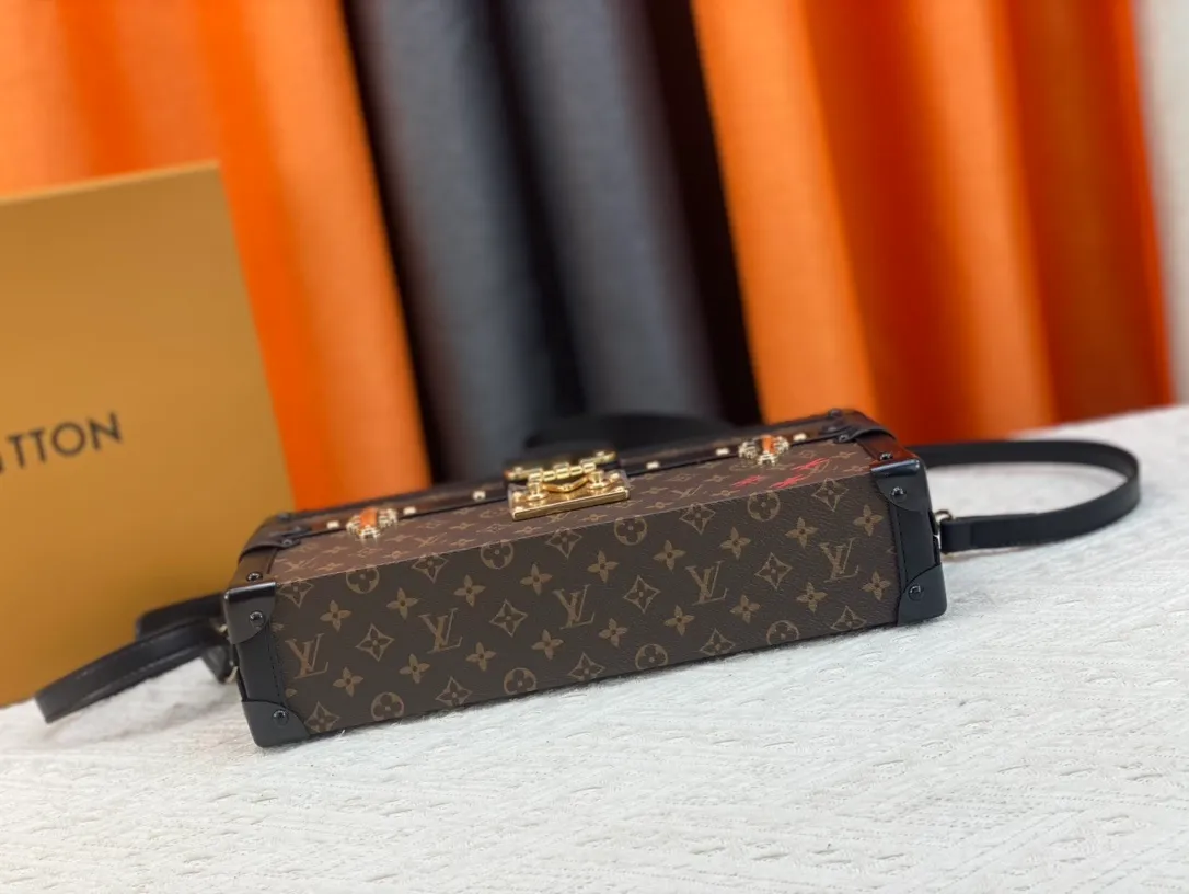 All Categories Official Website "Brand Women's Bags" Women's Bags 💙 LV 2023 New LV Crossbody Bag